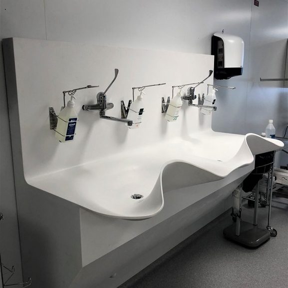 NOAS Surgery Sink with front in Corian® for hospitals, dentists and veterinarians